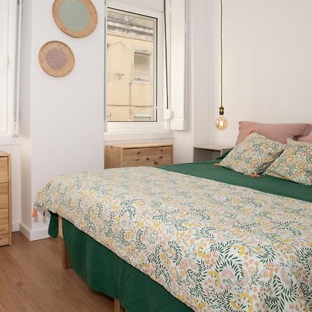 Charming 1 Bedroom Apartment W/ Terrace Near Belem Lisboa Екстериор снимка